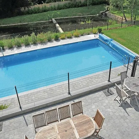Holiday With Hot Tub Vi Libin